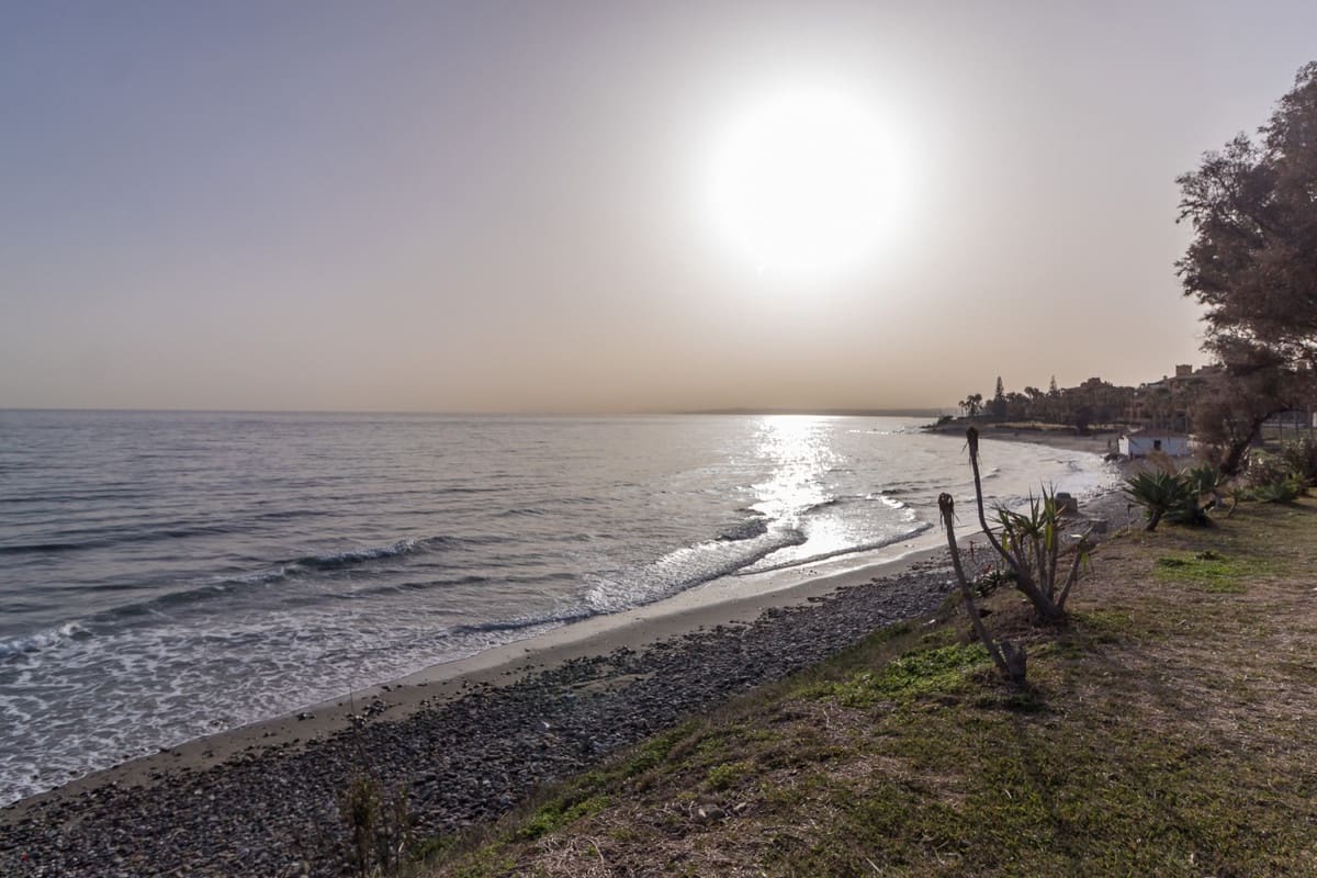 2 quarto Apartamento para venda em Estepona com piscina - 850 000 € (Ref: 9540026)