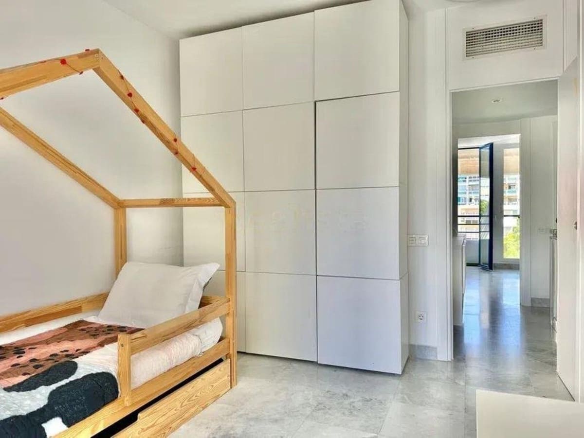 Apartamento de 2 habitaciones en Golden Mile en venta con piscina garaje - 850.000 € (Ref: 9540029)