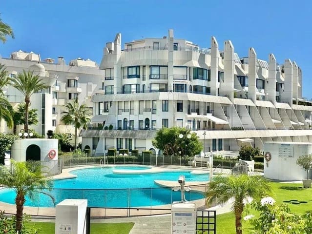 Apartamento de 2 habitaciones en Golden Mile, Marbella en venta con piscina garaje - 850.000 € (Ref: 9540029)