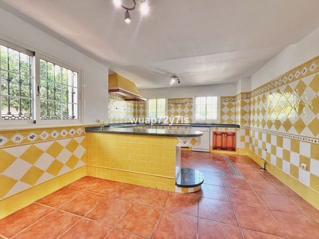 5 slaapkamer Villa te koop in Montealto - Monterrey, Benalmádena - € 850.000 (Ref: 9540031)