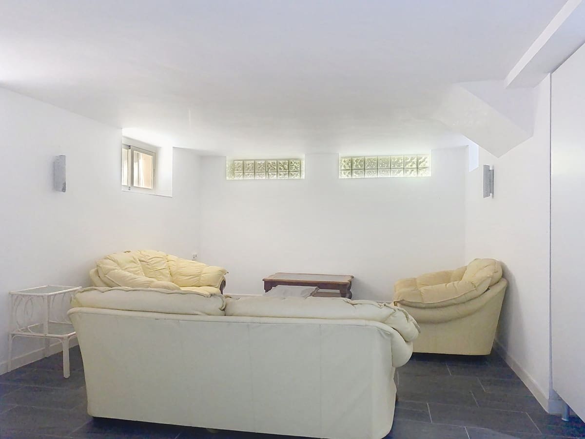 4 soverom Kjedet enebolig til salgs i Guadalmina med svømmebasseng - € 850 000 (Ref: 9540032)
