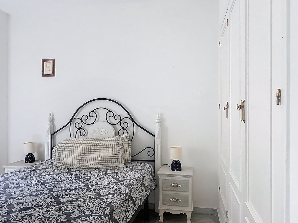4 bedroom Semi-detached Villa for sale in Guadalmina with pool - € 850,000 (Ref: 9540032)