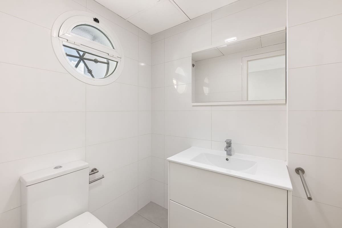 4 chambre Villa/Maison Semi-Mitoyenne à vendre à Marbella avec piscine garage - 795 000 € (Ref: 9540035)