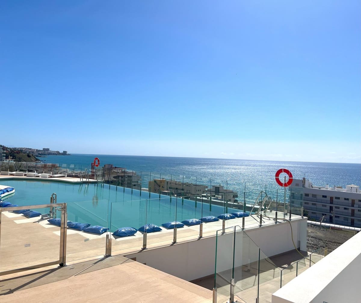 2 quarto Penthouse para venda em Fuengirola com piscina garagem - 875 000 € (Ref: 9540037)