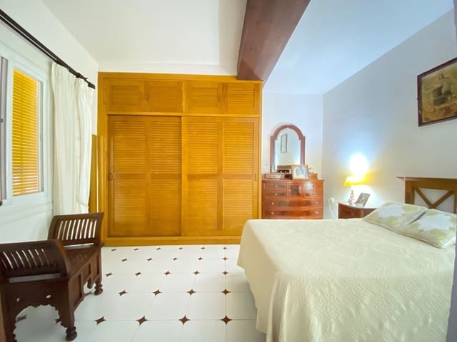 4 soveværelse Byhus til salg i Marbella - € 875.000 (Ref: 9540040)