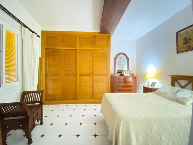 Casa de 4 habitaciones en Marbella en venta - 790.000 € (Ref: 9540040)