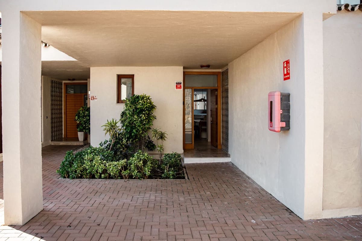 5 sypialnia Dom na sprzedaż w Cancelada z garażem - 875 000 € (Ref: 9540042)