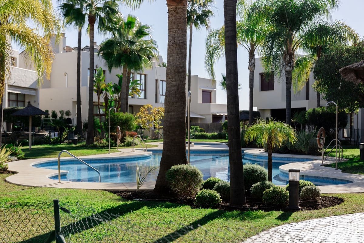 5 sypialnia Dom na sprzedaż w Cancelada z garażem - 875 000 € (Ref: 9540042)