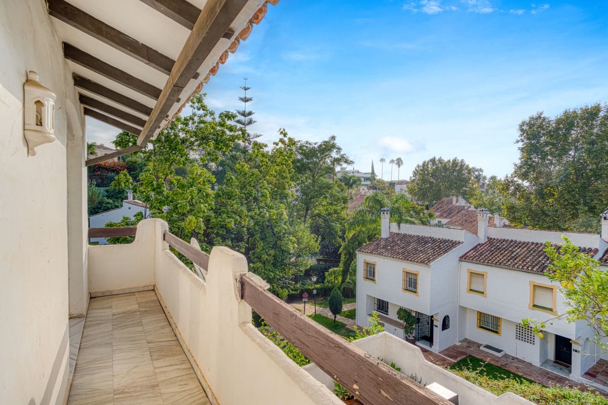 3 quarto Casa em Banda para venda em Golden Mile com piscina - 880 000 € (Ref: 9540046)