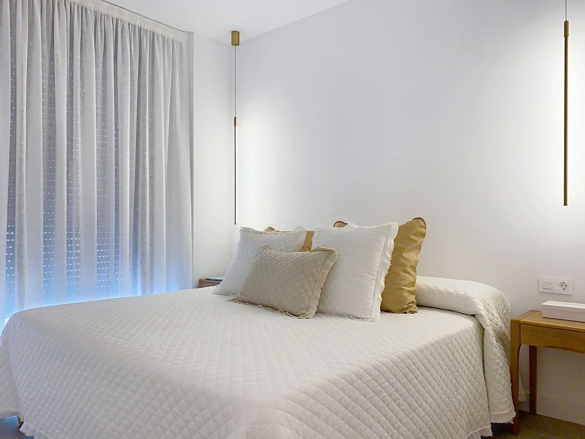 Apartamento de 4 habitaciones en Estepona en venta con piscina - 890.000 € (Ref: 9540050)