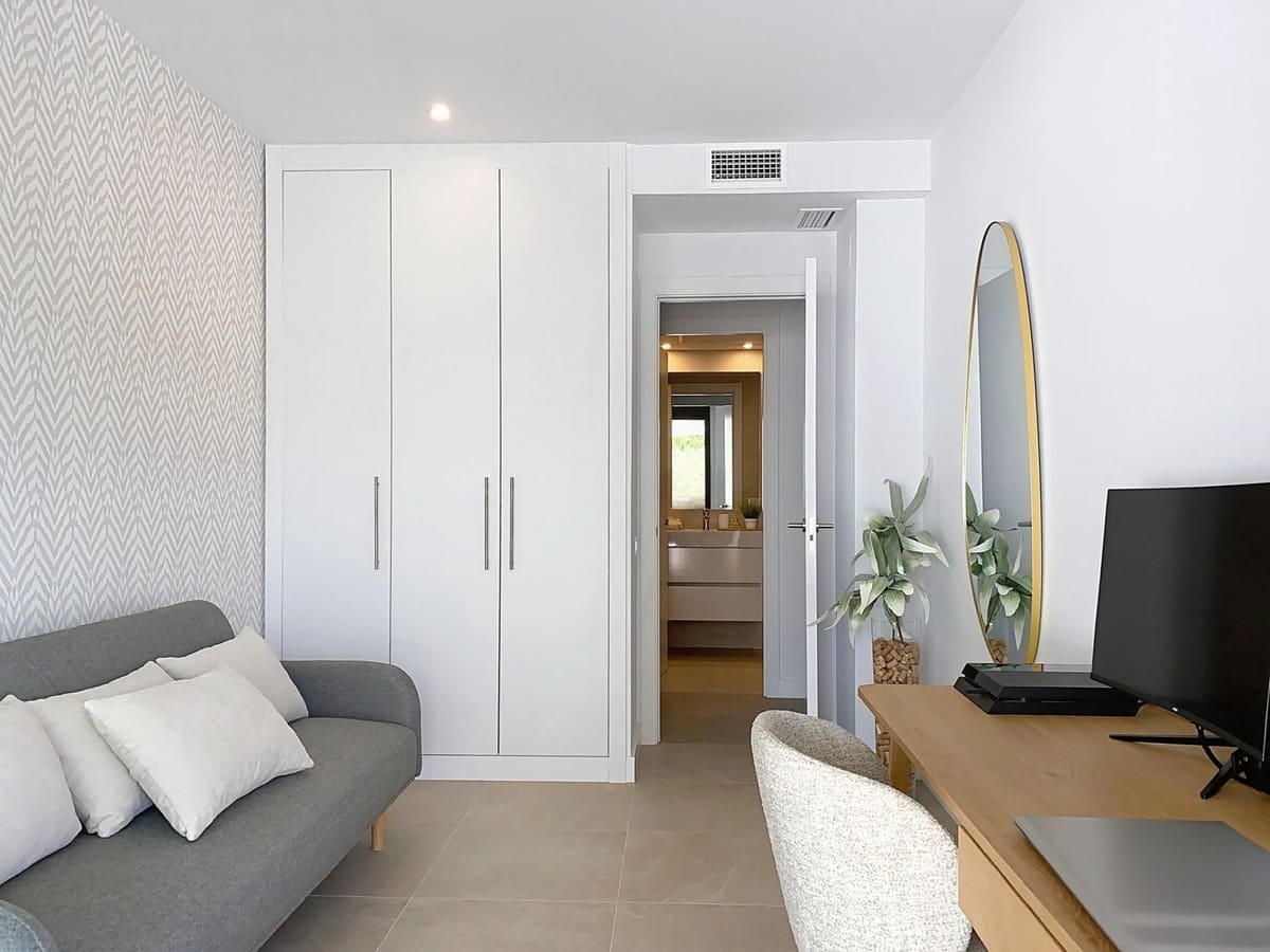 Apartamento de 4 habitaciones en Estepona en venta con piscina - 890.000 € (Ref: 9540050)