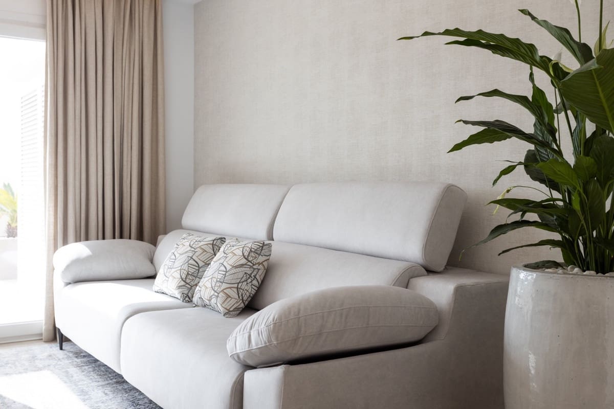 2 soverom Leilighet til salgs i Nueva Andalucia med svømmebasseng - € 890 000 (Ref: 9540051)