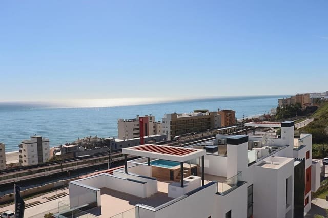 3 soveværelse Penthouse til salg i Centro ciudad, Fuengirola med swimmingpool - € 890.000 (Ref: 9540052)