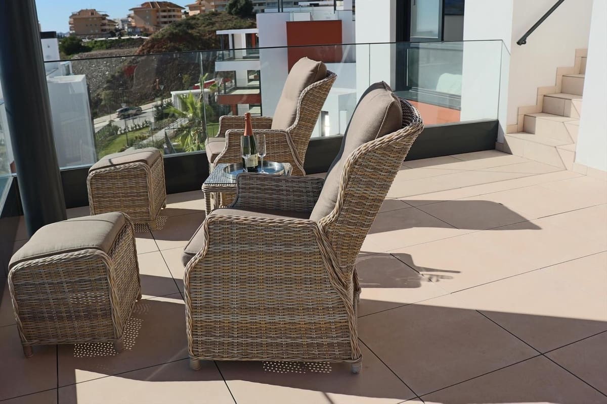 3 soveværelse Penthouse til salg i Fuengirola med swimmingpool - € 890.000 (Ref: 9540052)