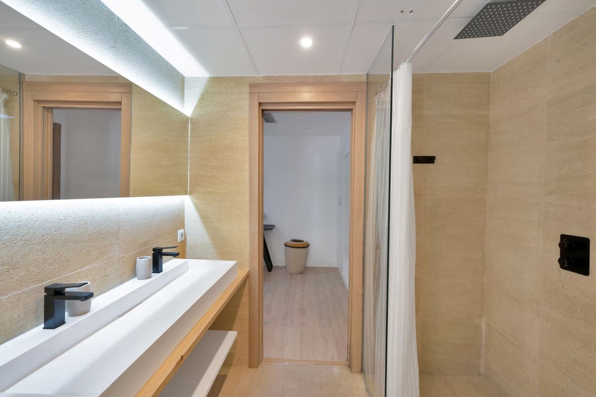 4 soverom Hus til salgs i Golden Mile med svømmebasseng - € 890 000 (Ref: 9540053)