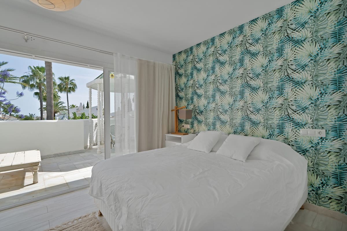 4 soverom Hus til salgs i Golden Mile med svømmebasseng - € 890 000 (Ref: 9540053)