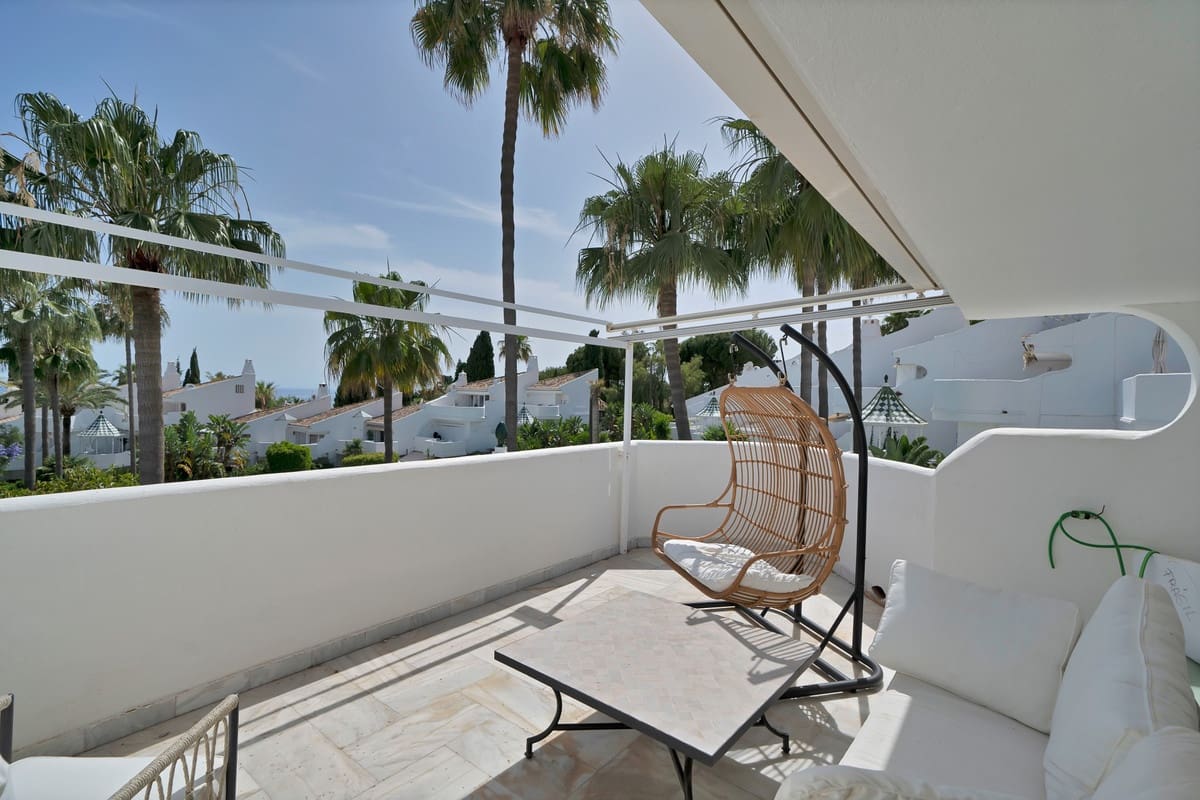 4 soverom Hus til salgs i Golden Mile med svømmebasseng - € 890 000 (Ref: 9540053)