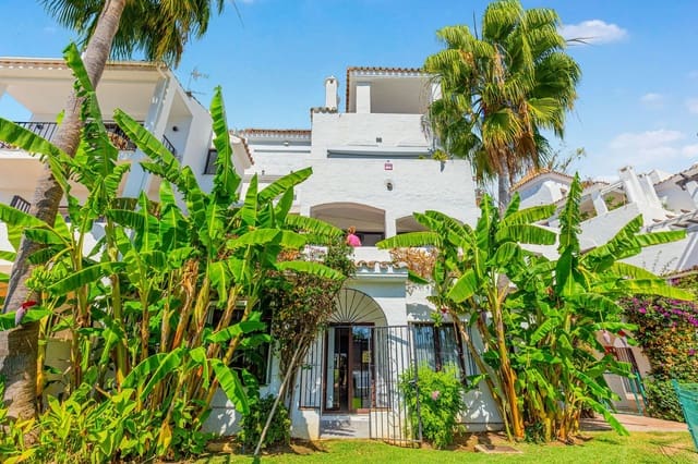 4 chambre Appartement à vendre à Puerto Banus, Marbella avec piscine - 895 000 € (Ref: 9540055)