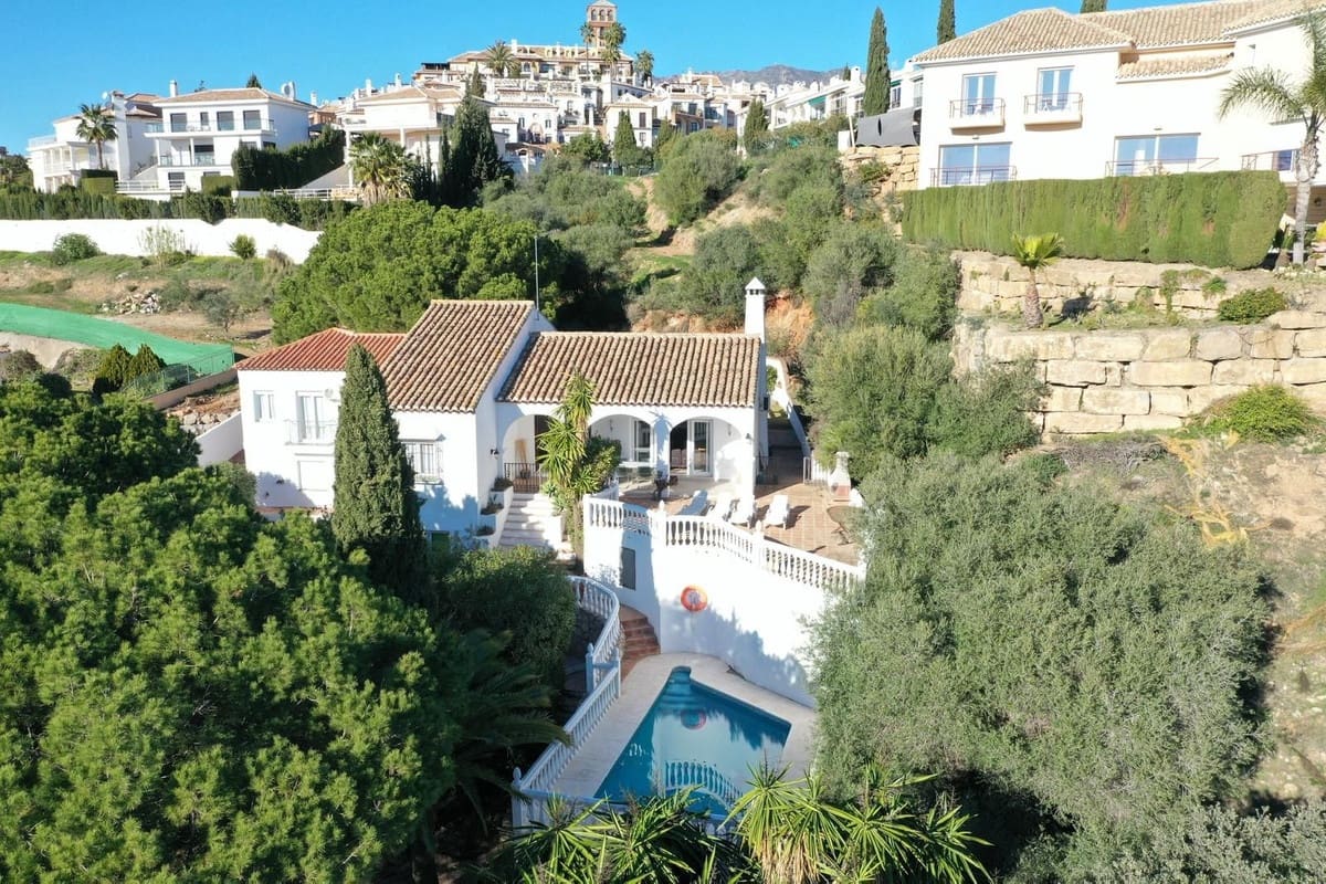 5 slaapkamer Villa te koop in Mijas Golf met zwembad - € 895.000 (Ref: 9540058)