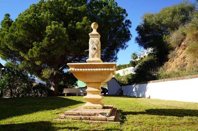 5 sovrum Villa till salu i Mijas Golf, Mijas med pool - 895 000 € (Ref: 9540058)