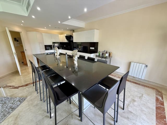 4 soverom Hus til salgs i La Quinta, Benahavís med svømmebasseng - € 895 000 (Ref: 9540061)