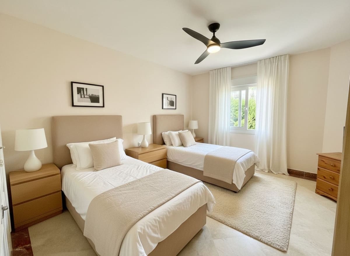 4 quarto Casa em Banda para venda em La Quinta com piscina - 895 000 € (Ref: 9540061)