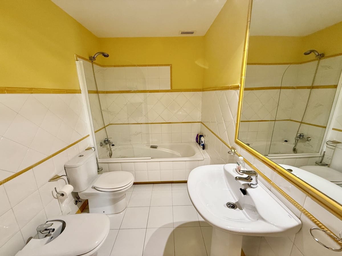 4 quarto Casa em Banda para venda em La Quinta com piscina - 895 000 € (Ref: 9540061)