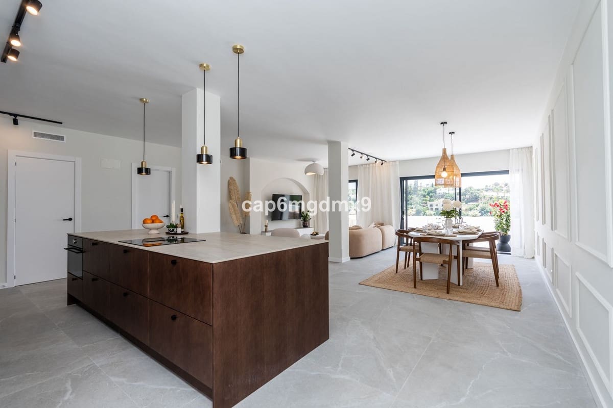 3 makuuhuone Huoneisto myytävänä paikassa La Quinta mukana uima-altaan - 899 000 € (Ref: 9540062)