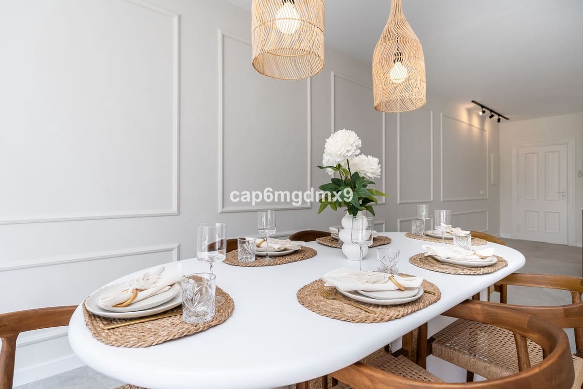 3 makuuhuone Huoneisto myytävänä paikassa La Quinta mukana uima-altaan - 899 000 € (Ref: 9540062)