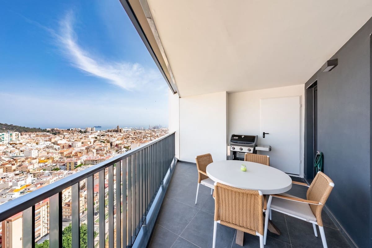 3 sypialnia Apartament na sprzedaż w Miasto Malaga z basenem garażem - 899 000 € (Ref: 9540063)