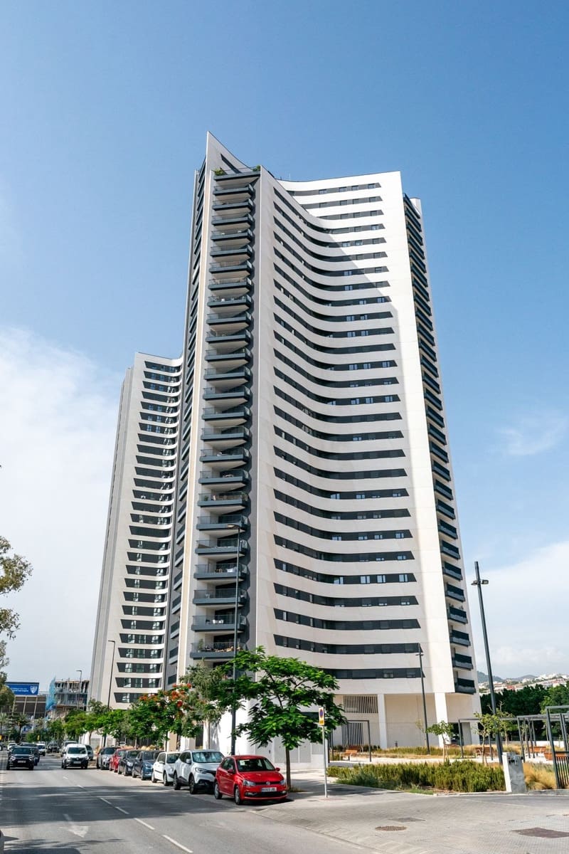 3 sypialnia Apartament na sprzedaż w Miasto Malaga z basenem garażem - 899 000 € (Ref: 9540063)