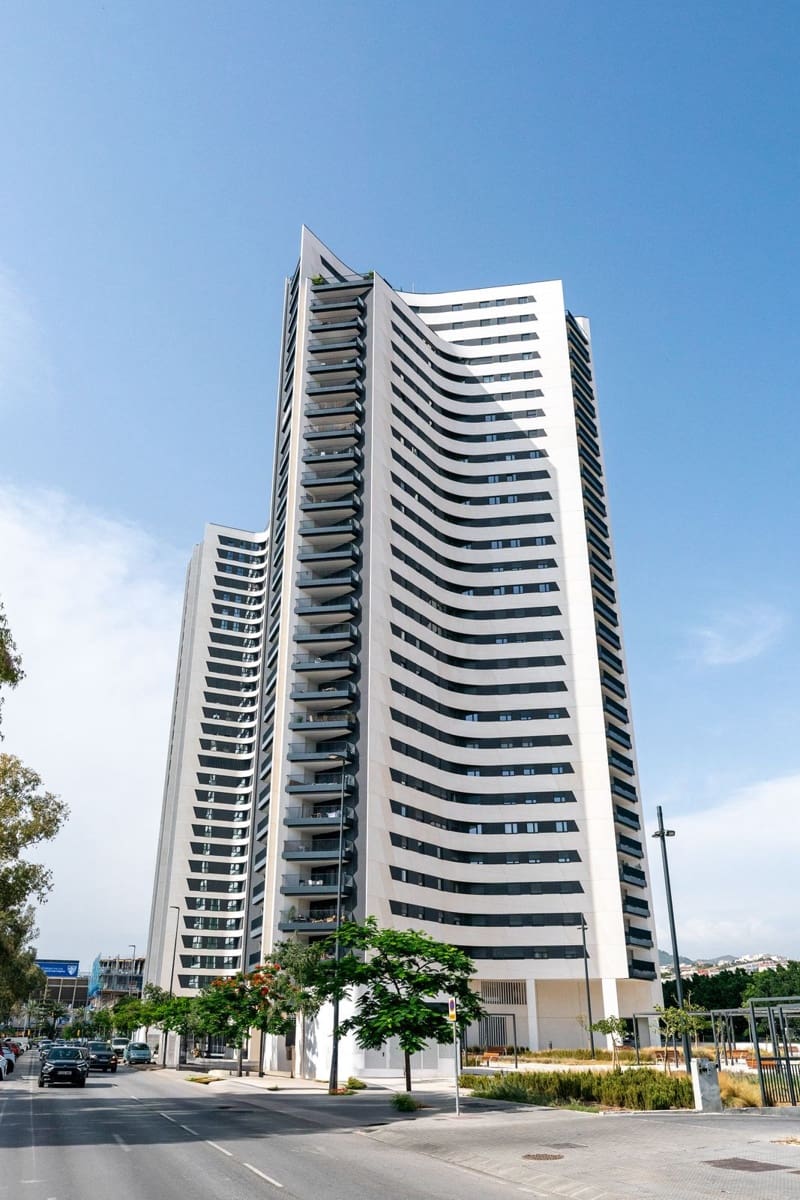 3 sypialnia Apartament na sprzedaż w Miasto Malaga z basenem garażem - 899 000 € (Ref: 9540063)