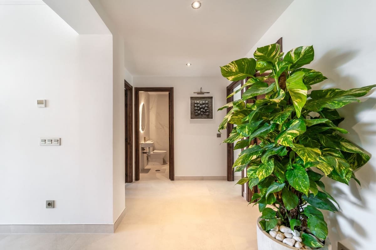 3 quarto Penthouse para venda em La Quinta com piscina garagem - 899 000 € (Ref: 9540064)