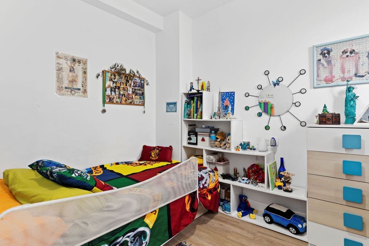 4 camera da letto Villa in vendita in Estepona con garage - 899.000 € (Rif: 9540065)