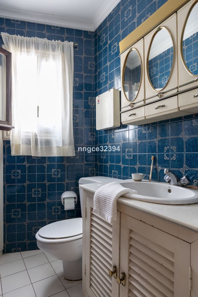 8 sovrum Villa till salu i San Pedro de Alcantara med pool garage - 899 900 € (Ref: 9540067)