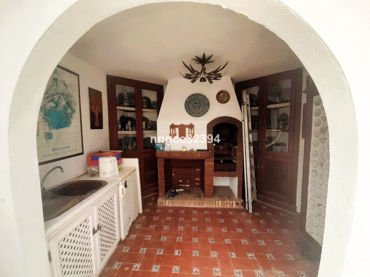 8 sovrum Villa till salu i San Pedro de Alcantara med pool garage - 899 900 € (Ref: 9540067)