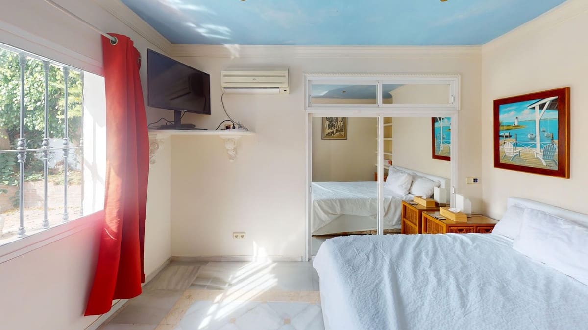 4 soveværelse Villa til salg i Costalita med swimmingpool - € 900.000 (Ref: 9540070)