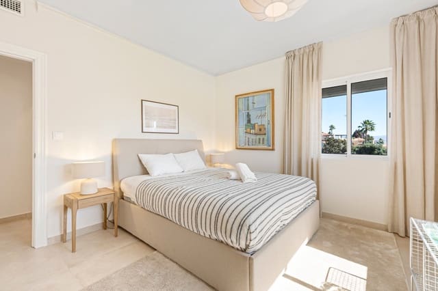 5 makuuhuone Huvila myytävänä paikassa Torremolinos mukana uima-altaan 
autotalli - 900 000 € (Ref: 9540071)