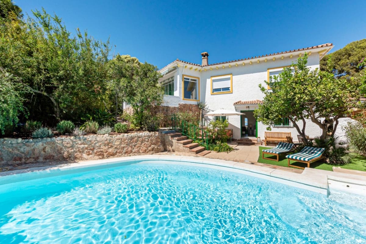 5 sovrum Villa till salu i Torremolinos med pool garage - 900 000 € (Ref: 9540071)