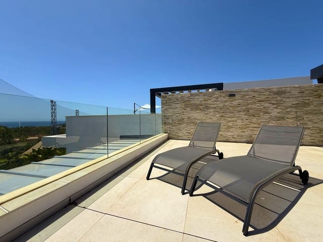 3 makuuhuone Kattohuoneisto myytävänä paikassa Cabopino, Marbella mukana uima-altaan - 918 000 € (Ref: 9540072)