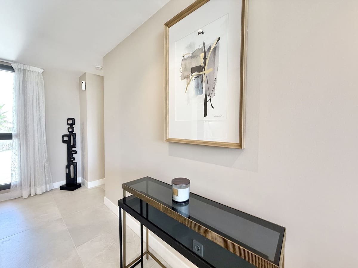 3 makuuhuone Kattohuoneisto myytävänä paikassa Cabopino mukana uima-altaan - 918 000 € (Ref: 9540072)