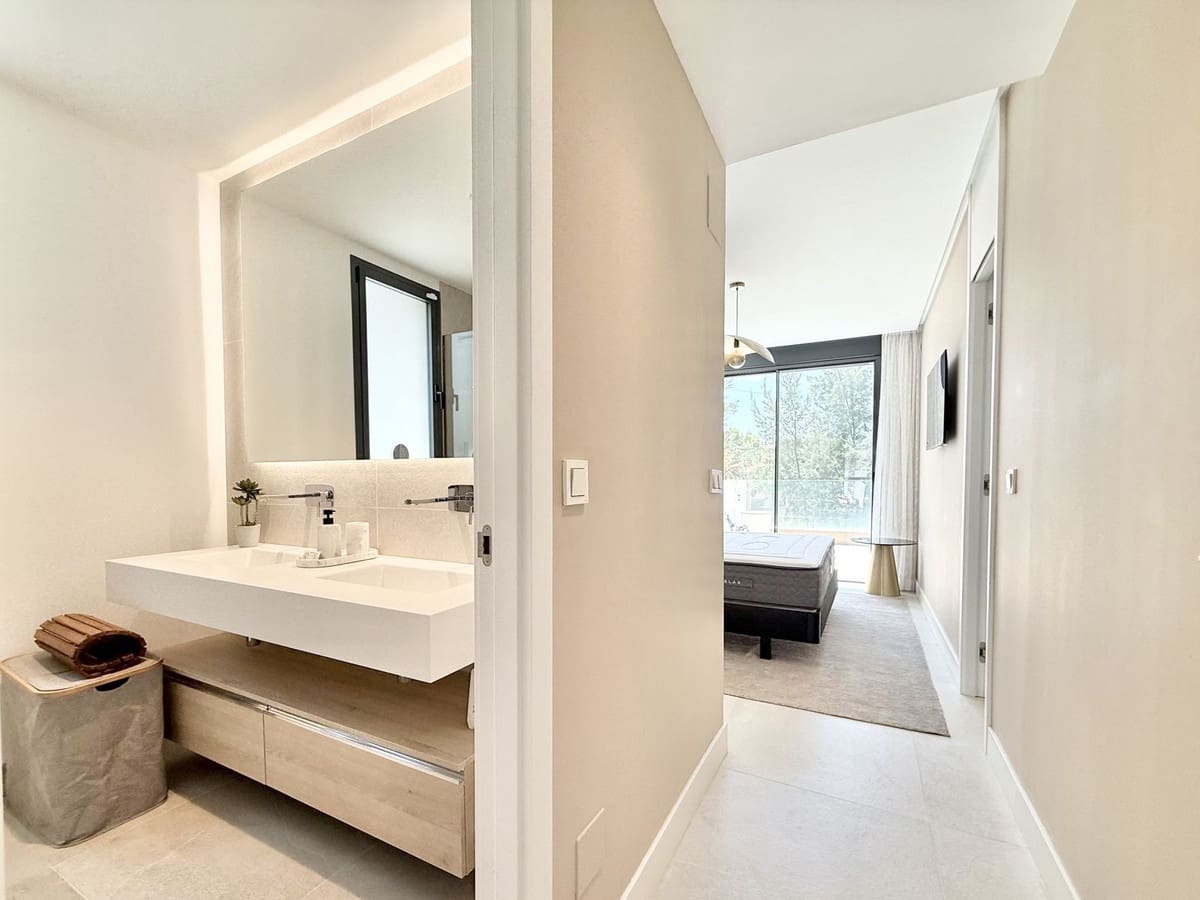 3 makuuhuone Kattohuoneisto myytävänä paikassa Cabopino mukana uima-altaan - 918 000 € (Ref: 9540072)