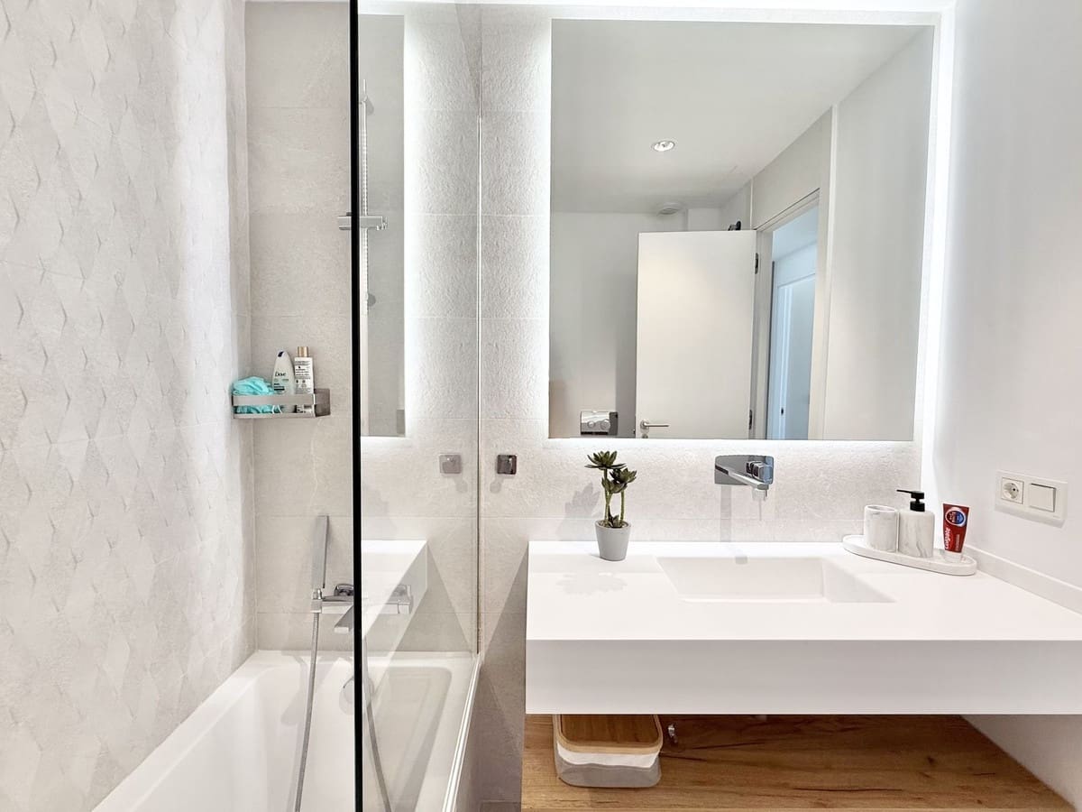 3 makuuhuone Kattohuoneisto myytävänä paikassa Cabopino mukana uima-altaan - 918 000 € (Ref: 9540072)