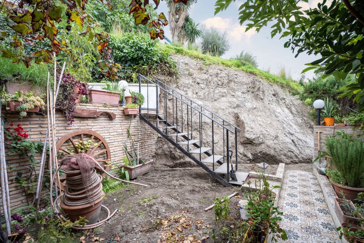 7 Zimmer Doppelhaus zu verkaufen in Estepona mit Garage - 922.500 € (Ref: 9540073)