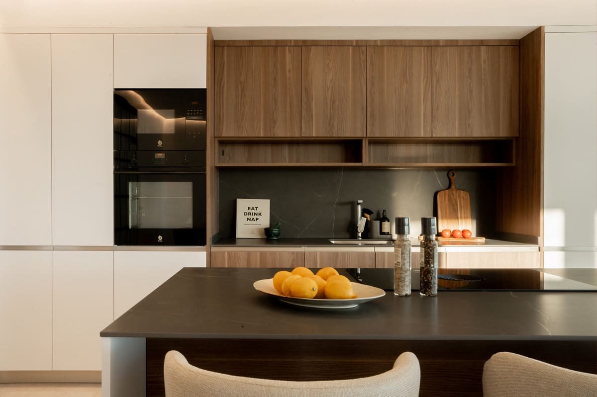 Apartamento de 3 habitaciones en Estepona en venta con piscina - 925.000 € (Ref: 9540075)