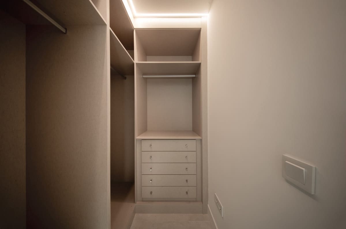 Apartamento de 3 habitaciones en Estepona en venta con piscina - 925.000 € (Ref: 9540075)