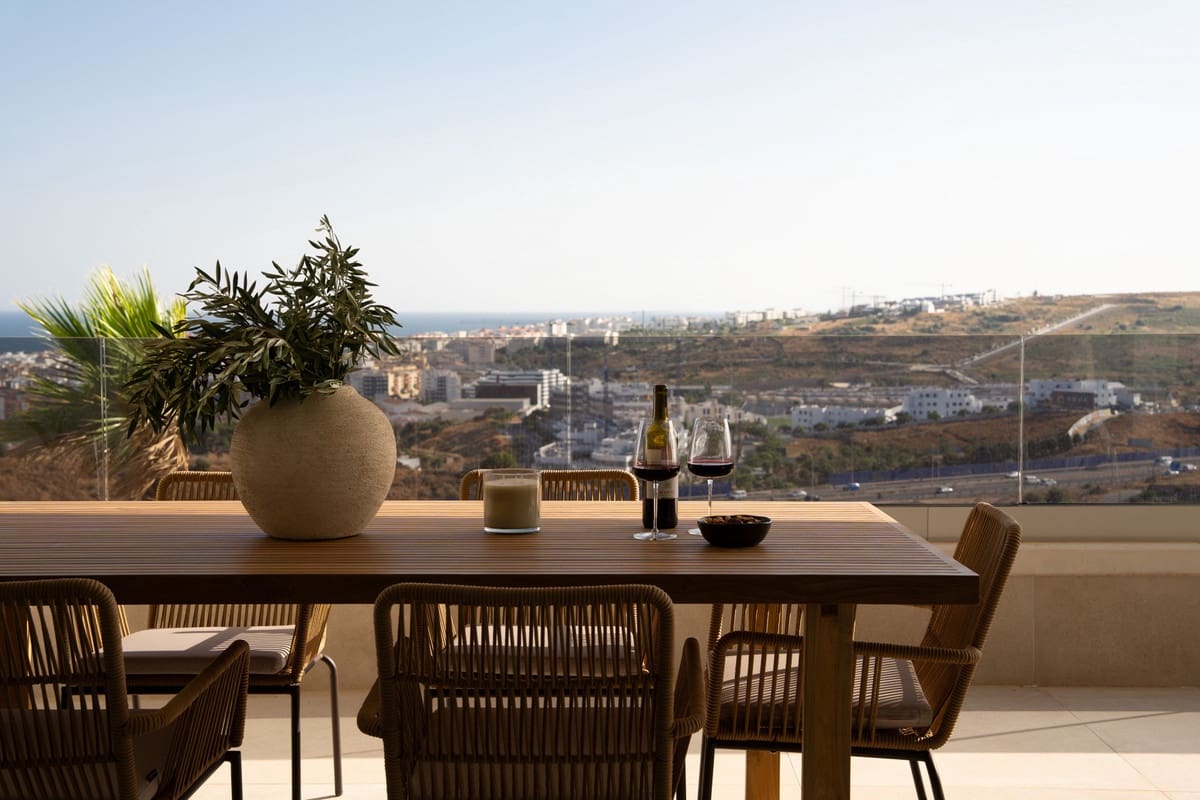 Apartamento de 3 habitaciones en Estepona en venta con piscina - 925.000 € (Ref: 9540075)