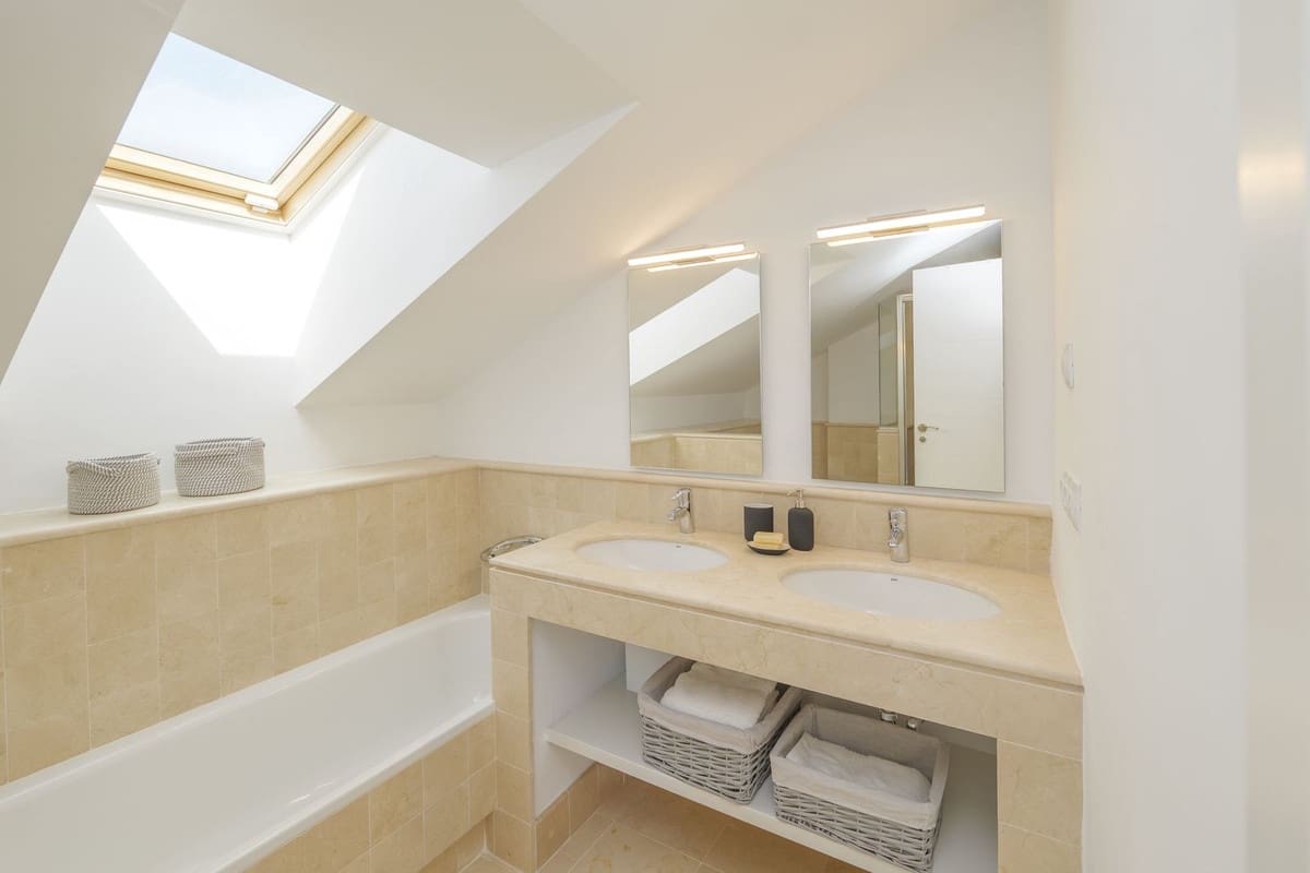 4 chambre Villa/Maison Semi-Mitoyenne à vendre à Benalmadena avec piscine - 940 000 € (Ref: 9540078)