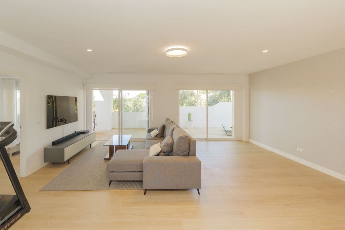 4 chambre Villa/Maison Semi-Mitoyenne à vendre à Benalmadena avec piscine - 940 000 € (Ref: 9540078)