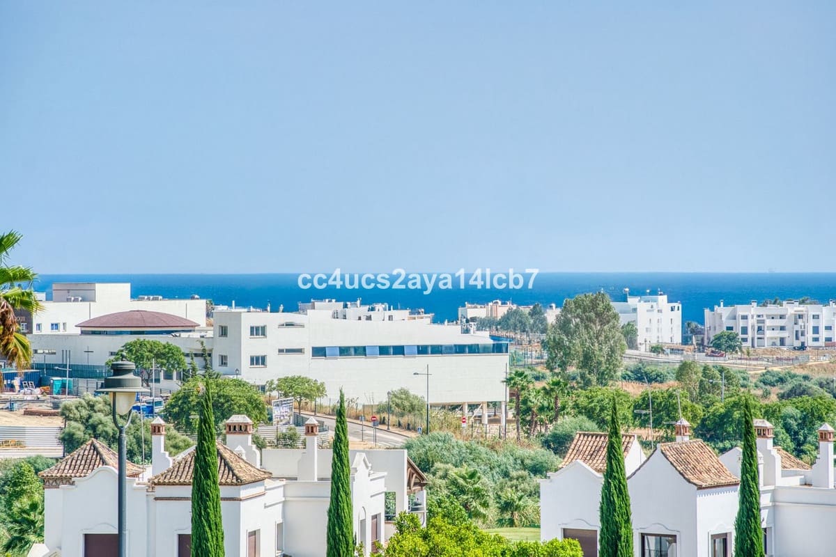 3 soveværelse Villa til salg i Estepona - € 945.000 (Ref: 9540079)